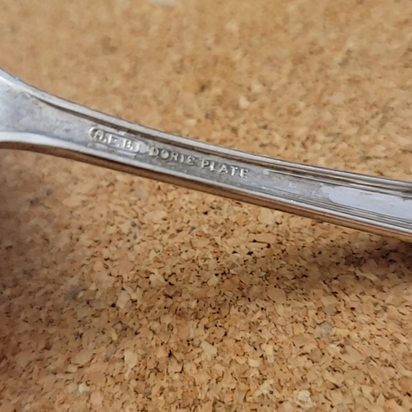 Vintage Doric Silverplated Cream Ladle - Picture 6 of 8